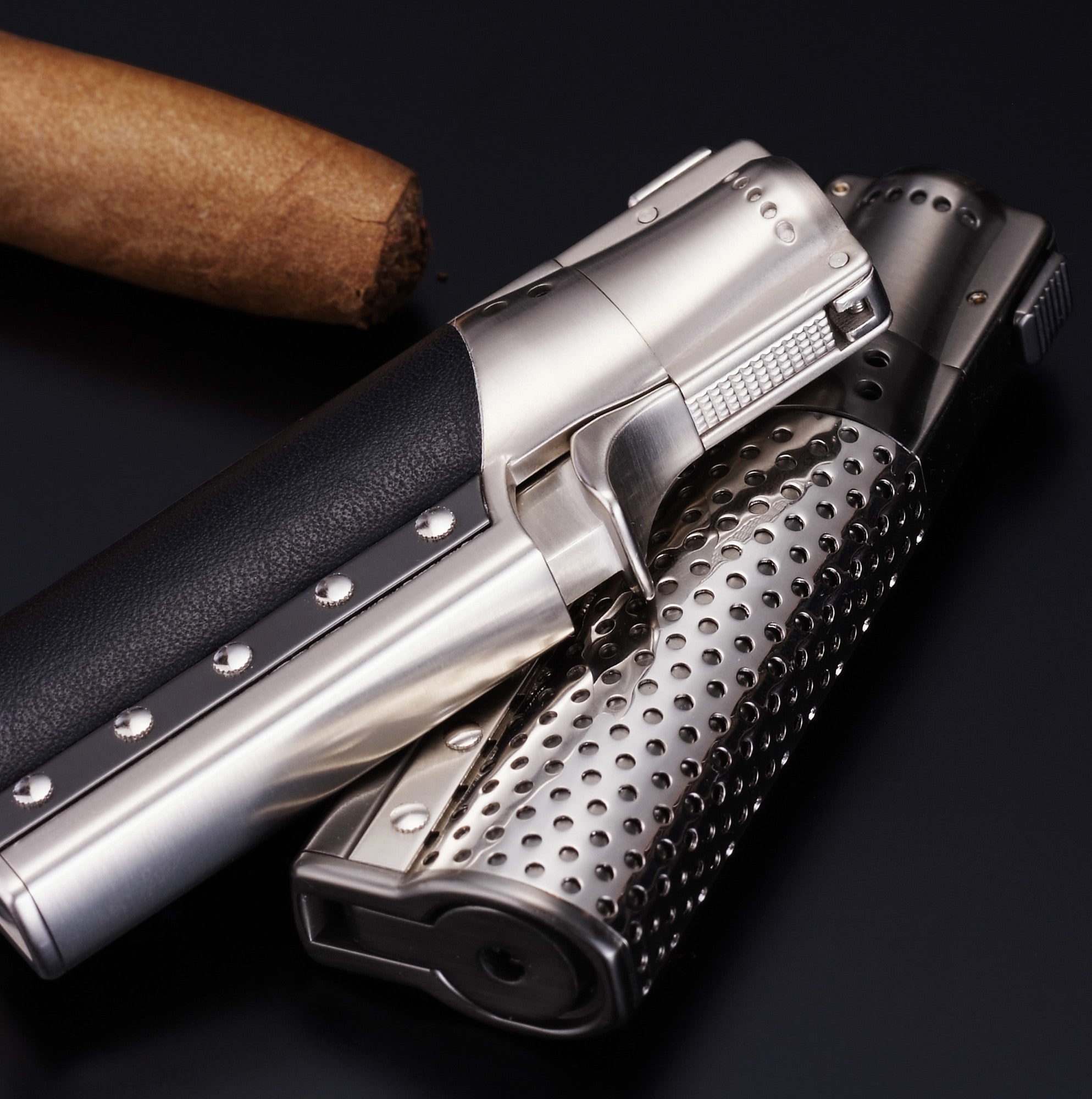 Sarome Spiral Circular flame Cigar Lighter w/ Cigar Punch SC1-02 Silver satin/ Briar smooth leather