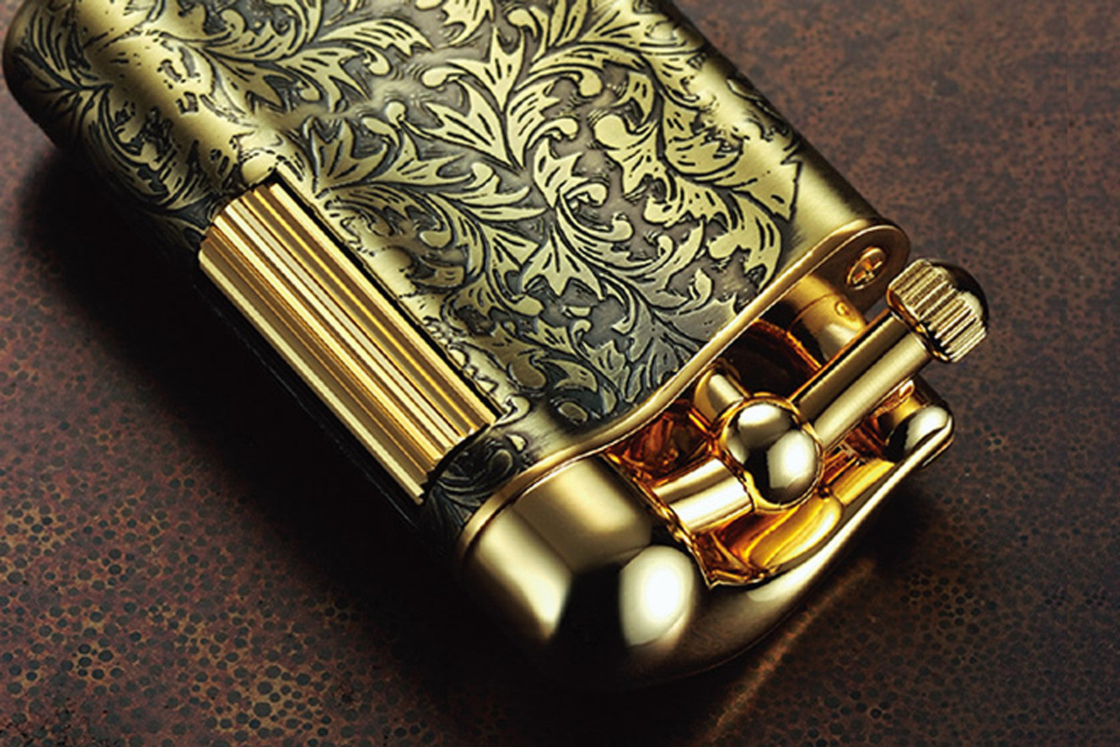 Sarome Flint Cigarette Lighter SD12-11 Antique brass arabesque