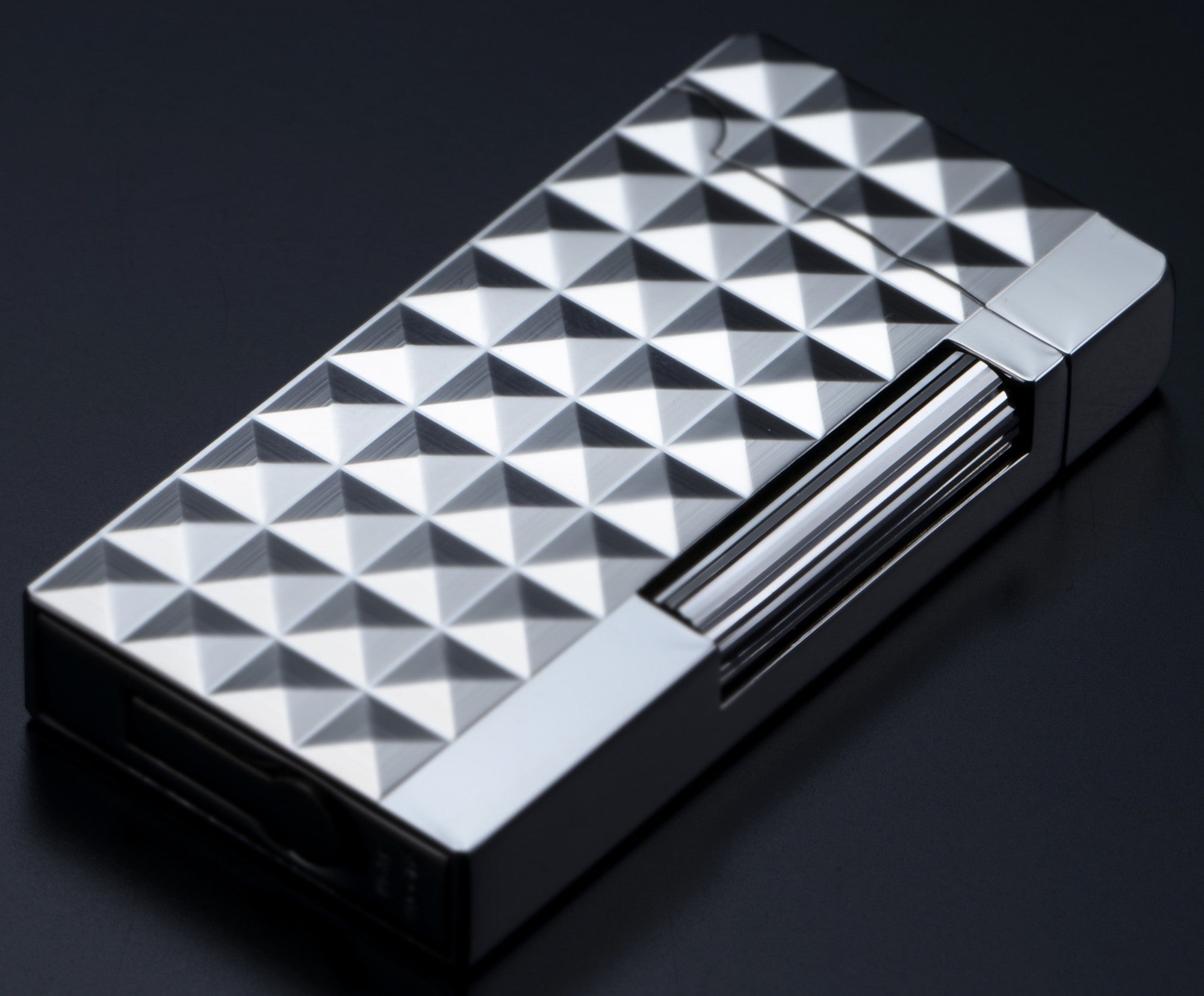Sarome Flint Cigarette Cigar Lighter SD6A-07 Silver / Diamond head